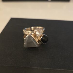 Chic Ring with Black and Gray Stones